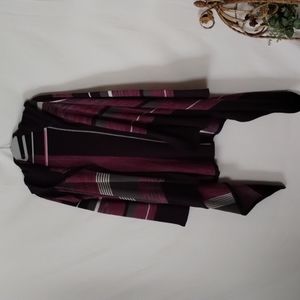 5/48 WOMEN GUARDIAN SWEATER W/ HOOD.